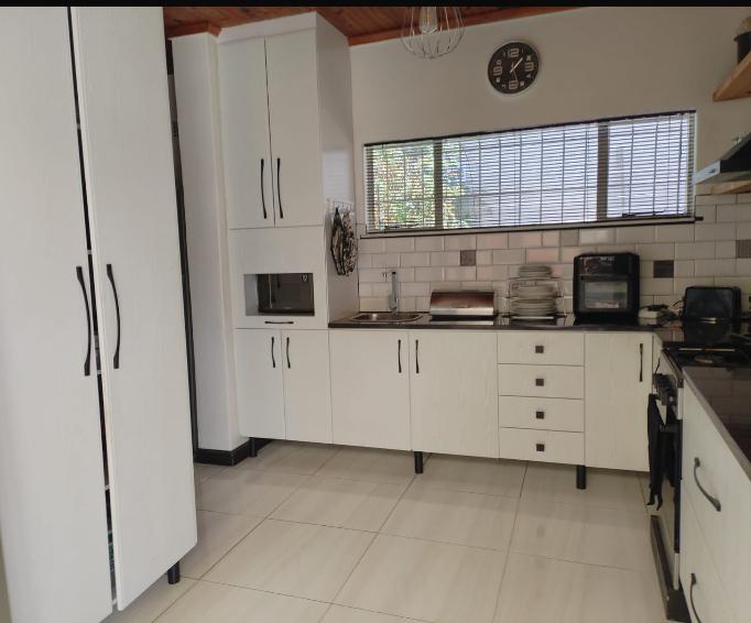 3 Bedroom Property for Sale in Chrismar Western Cape